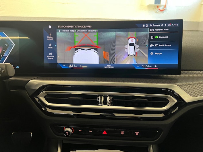 Vehicle image BMW 3 SERIES