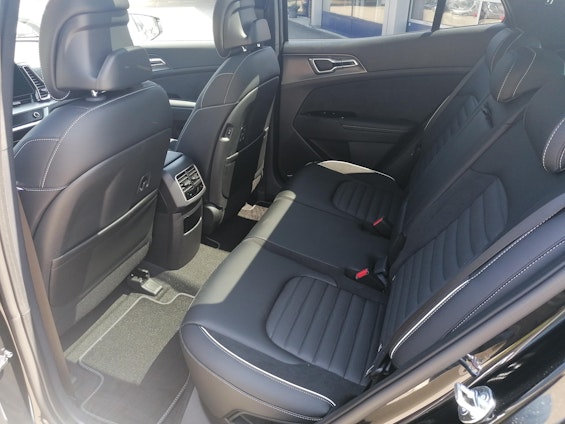 Vehicle image 8 Vehicle image 8