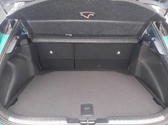 Vehicle image 7 Vehicle image 7