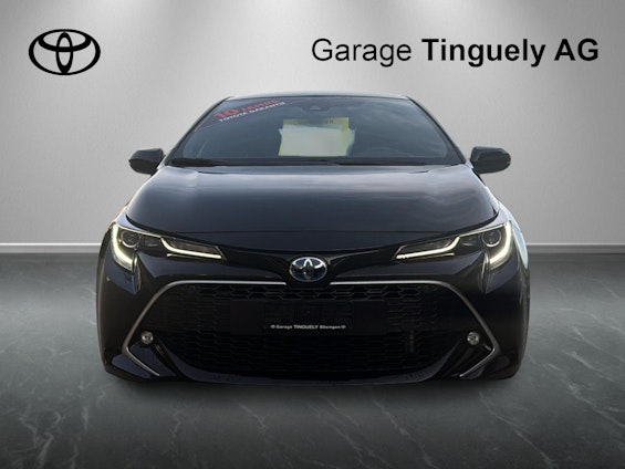 First vehicle image