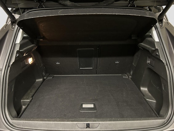 Vehicle image 15 Vehicle image 15