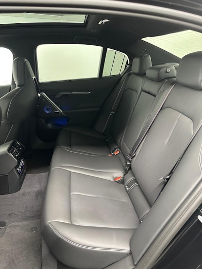 Vehicle image BMW M5