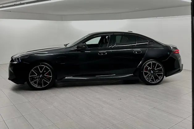 BMW M5 xDrive