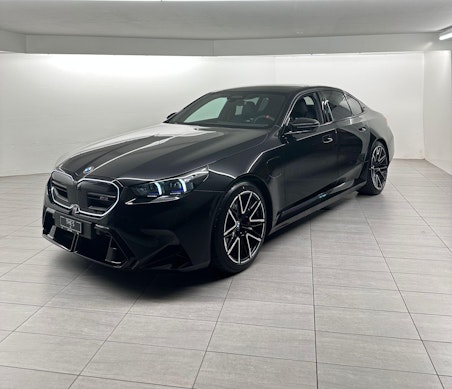 BMW M5 xDrive 0 BMW M5 xDrive 0