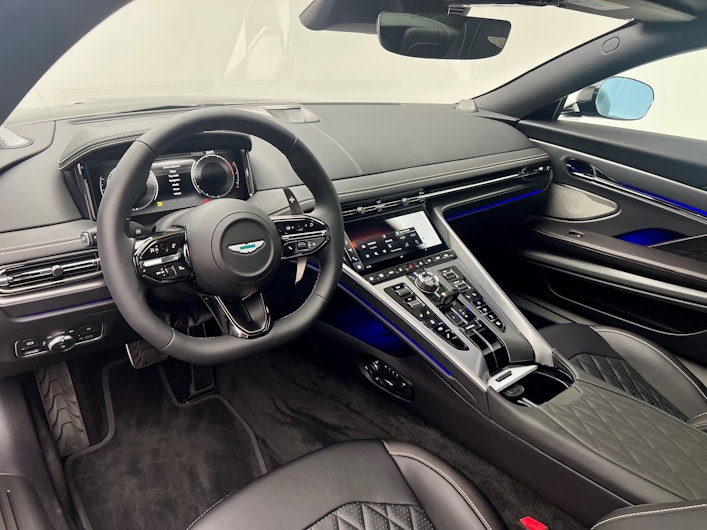 Vehicle image ASTON MARTIN DB12