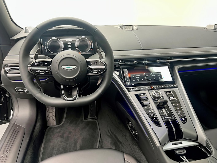 Vehicle image ASTON MARTIN DB12