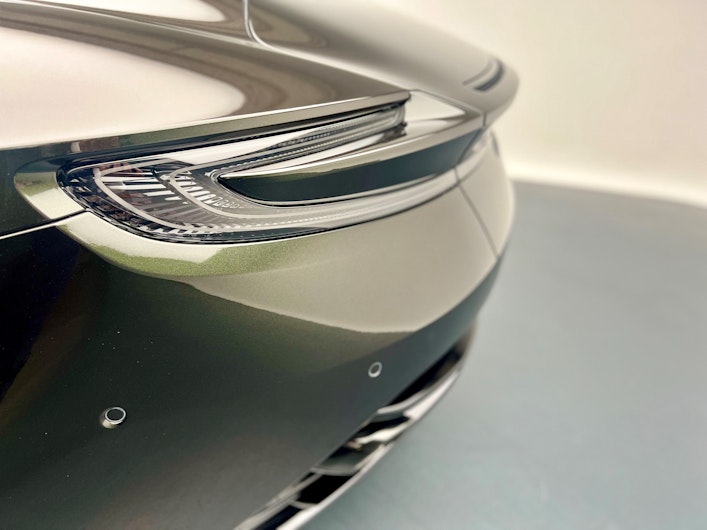 Vehicle image ASTON MARTIN DB12