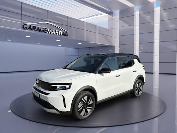 First vehicle image