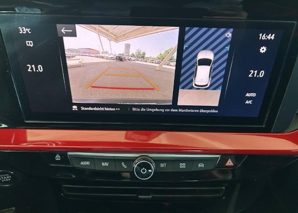 Vehicle image 8 Vehicle image 8