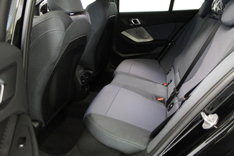 Vehicle image BMW 1 SERIES