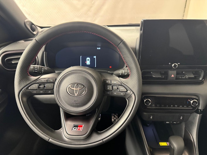 Vehicle image TOYOTA YARIS