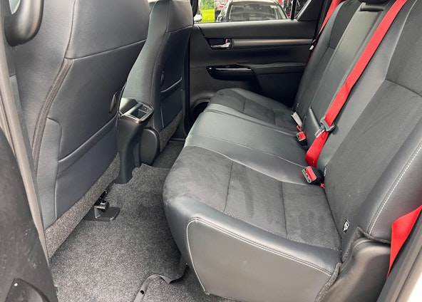 Vehicle image 10 Vehicle image 10