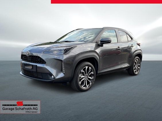 First vehicle image