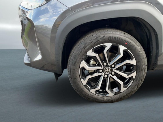 Vehicle image 19