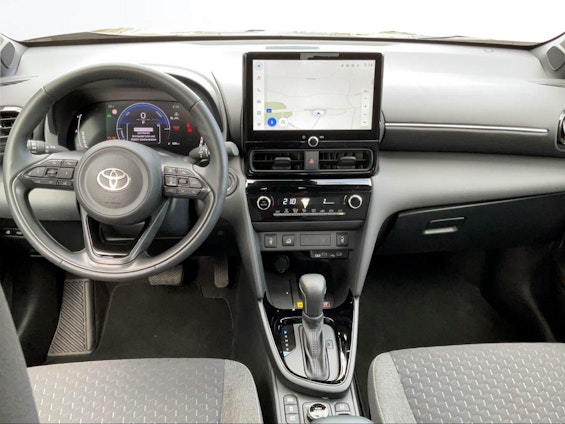 Vehicle image 6