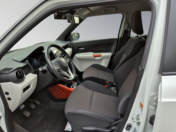 Vehicle image 8