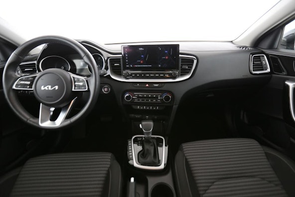 Vehicle image 8 Vehicle image 8