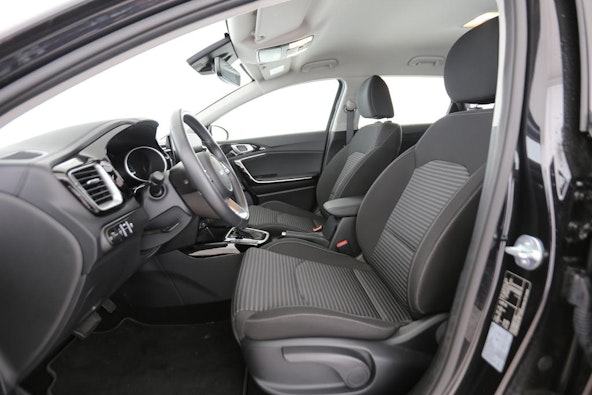 Vehicle image 2 Vehicle image 2