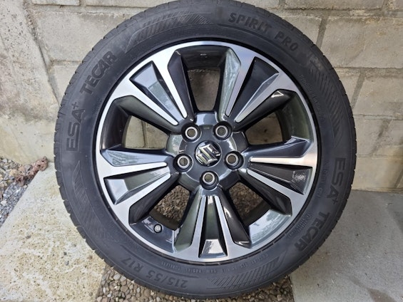 Vehicle image 22