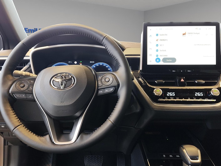 Vehicle image TOYOTA COROLLA CROSS