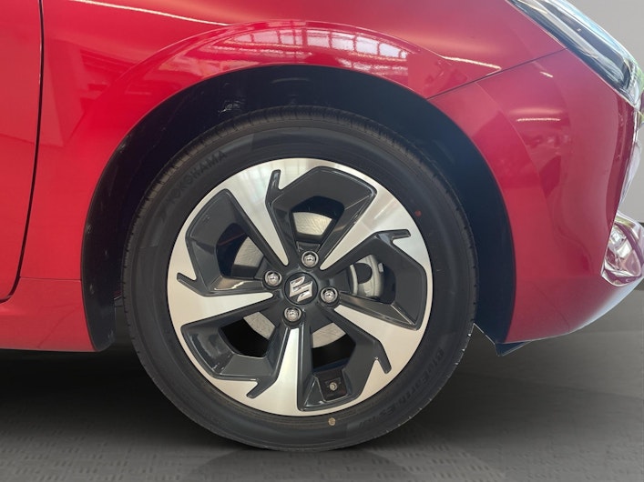 Vehicle image SUZUKI SWIFT