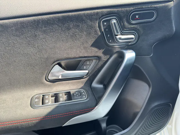 Mercedes-Benz A 220 AMG Line 4m