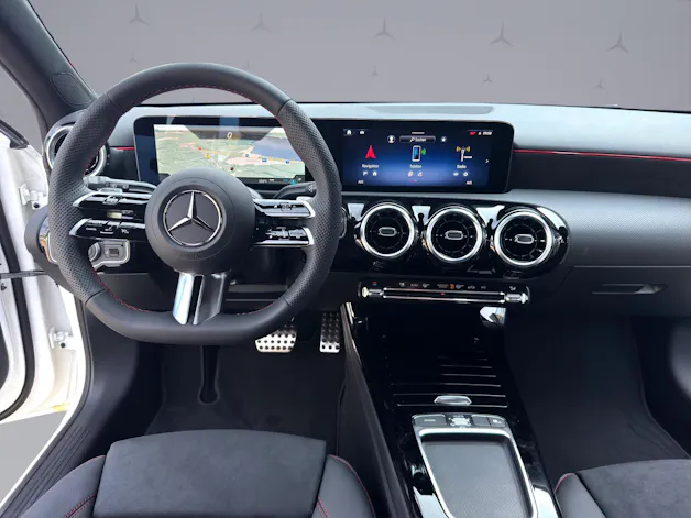 Mercedes-Benz A 220 AMG Line 4m
