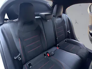 Mercedes-Benz A 220 AMG Line 4m