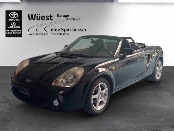 First vehicle image