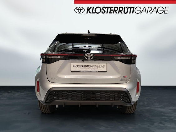 Vehicle image 6