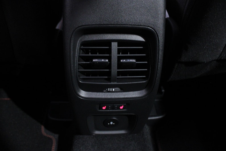 Vehicle image FORD KUGA