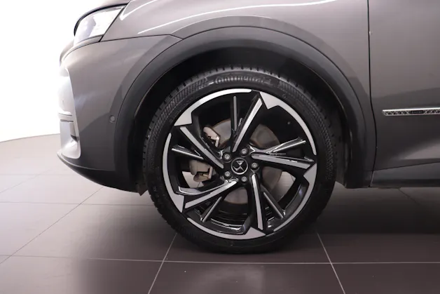 DS Automobiles 7 Crossback 1.6 E-Tense Louvre 4x4 / ab 1.99% Leasing bei Abschluss einer Protect Autoversicherung