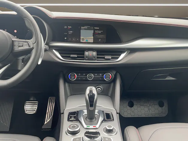 Alfa Romeo Stelvio 2.0 Tributo Italian