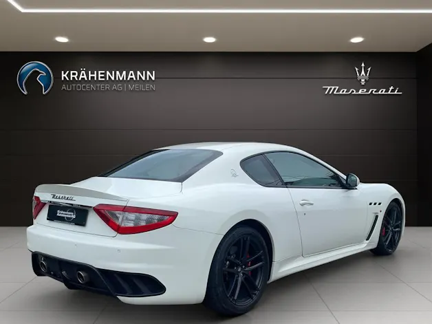 Maserati GRANTURISMO MC Stradale 4.7 V8