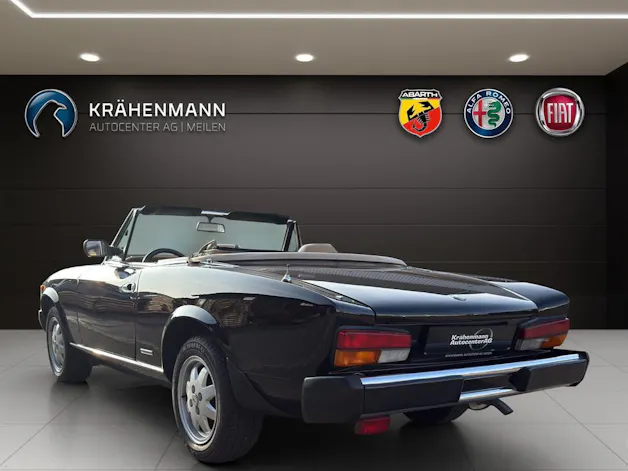 Fiat 124 Spider Pinifarina Europa 2