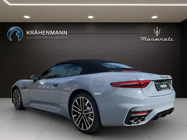Maserati GRANCABRIO 3.0 V6 Trofeo