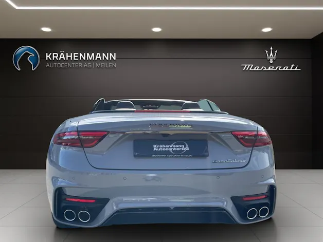 Maserati GRANCABRIO 3.0 V6 Trofeo