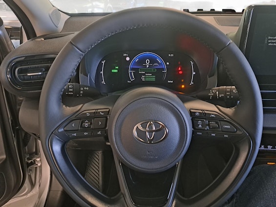 Vehicle image 8 Vehicle image 8