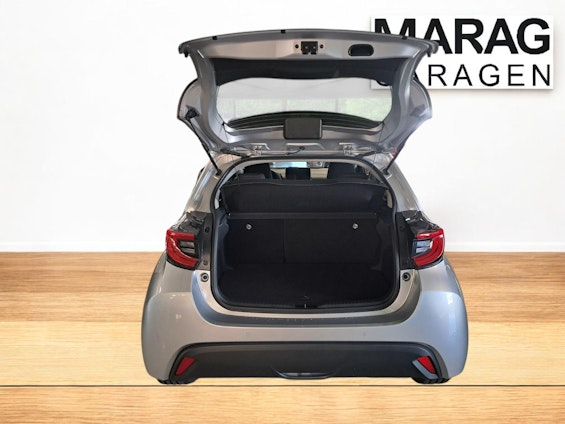 Vehicle image 5 Vehicle image 5