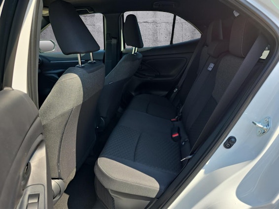 Vehicle image 9 Vehicle image 9