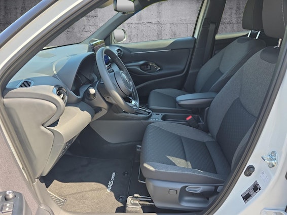 Vehicle image 3 Vehicle image 3