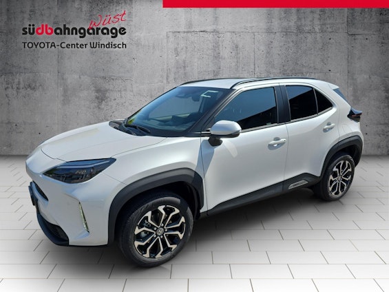 First vehicle image First vehicle image