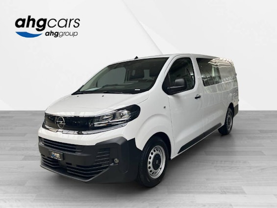 First vehicle image