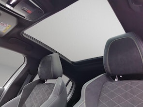 Vehicle image PEUGEOT 208 e-Active