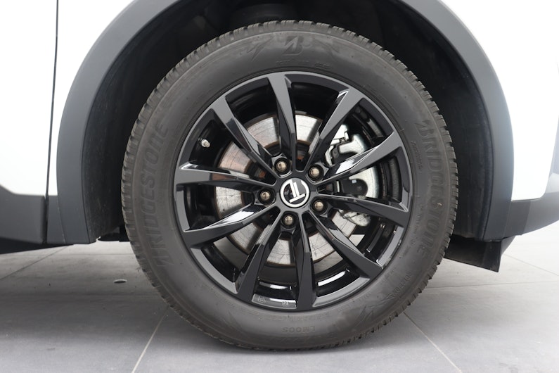 Vehicle image TOYOTA C-HR