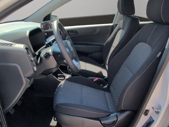 Vehicle image 8 Vehicle image 8