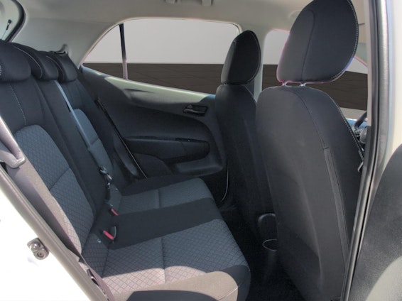 Vehicle image 13 Vehicle image 13