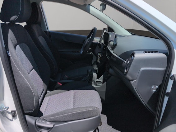 Vehicle image 9 Vehicle image 9