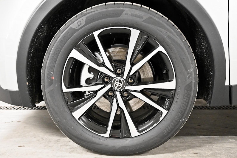 Vehicle image TOYOTA C-HR