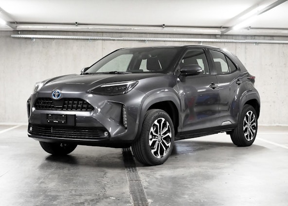 First vehicle image First vehicle image